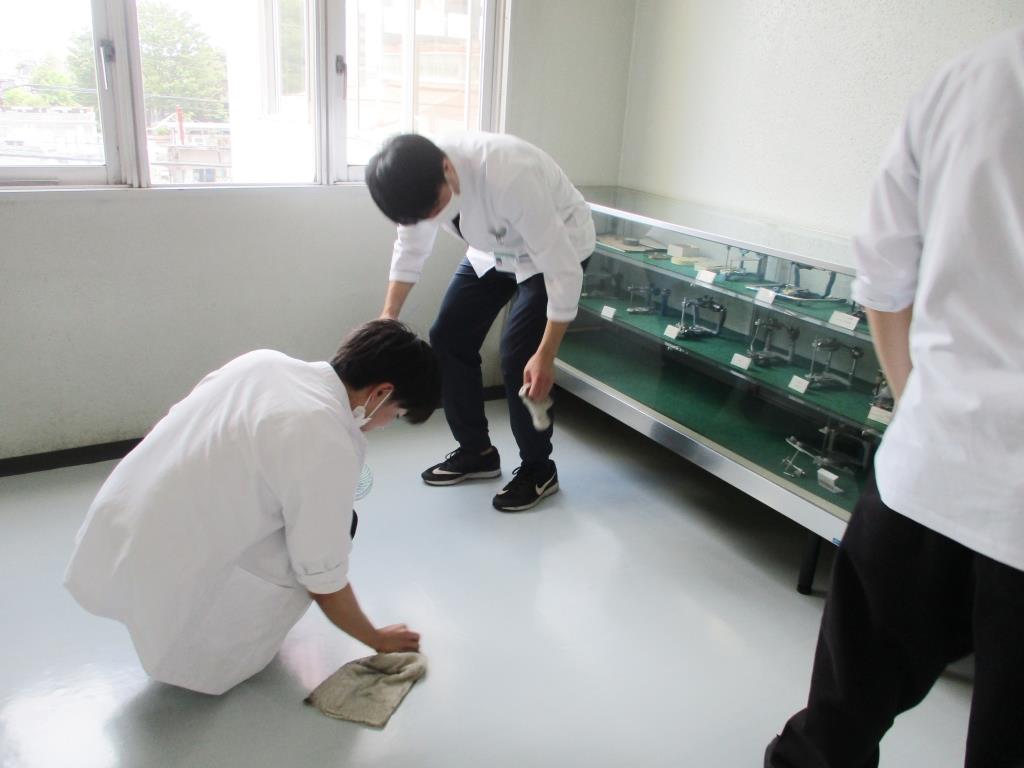 埼玉歯科技工士専門学校ブログ_2025年7月_大掃除2