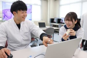 埼玉歯科技工士専門学校ブログ_CADCAMルーム4