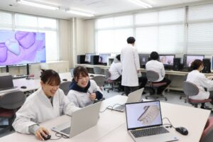 埼玉歯科技工士専門学校ブログ_CADCAM2